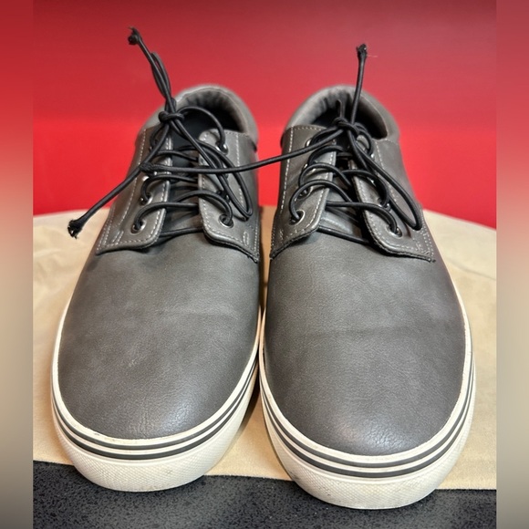 Goodfellow & Co Faux Gray Leather Sneakers Men’s Size 9 - Picture 2 of 9